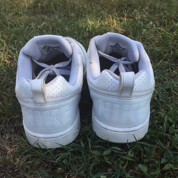 White Nike - Picture 3 of 4